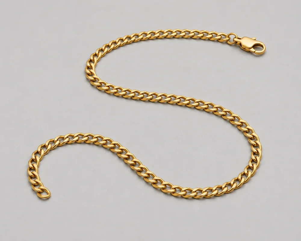 Chic Gold Accessory